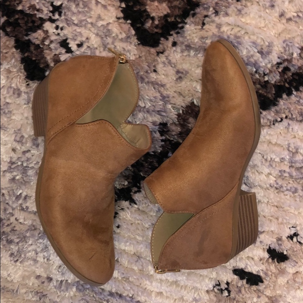 Ankle boots